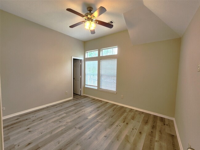 Building Photo - 13007 Balsam Lake Ct