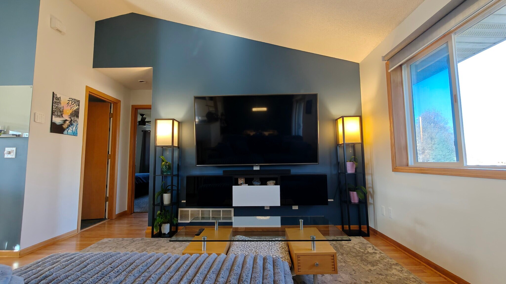 Building Photo - 1943 Parkway Ave