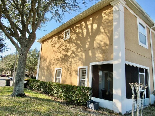 Building Photo - 896 Chelsea Dr