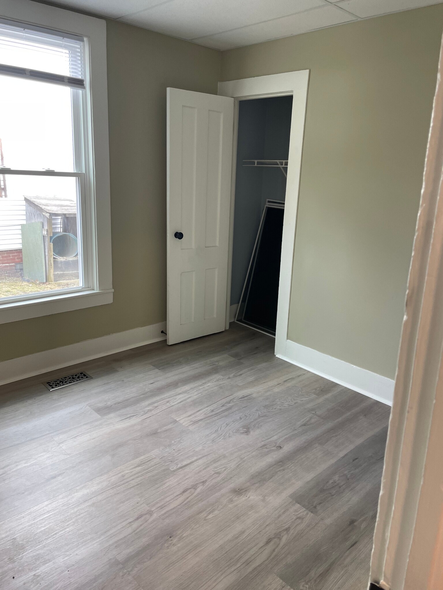 Building Photo - 7 River St