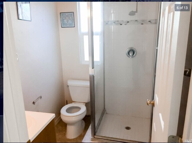 bathroom - 407 Lincoln St