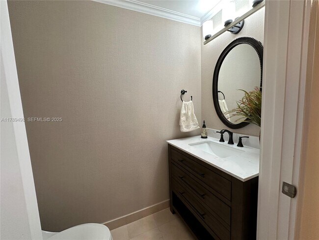 Building Photo - 2110 N Ocean Blvd