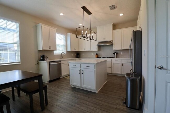 Building Photo - 7955 Delwin Ln