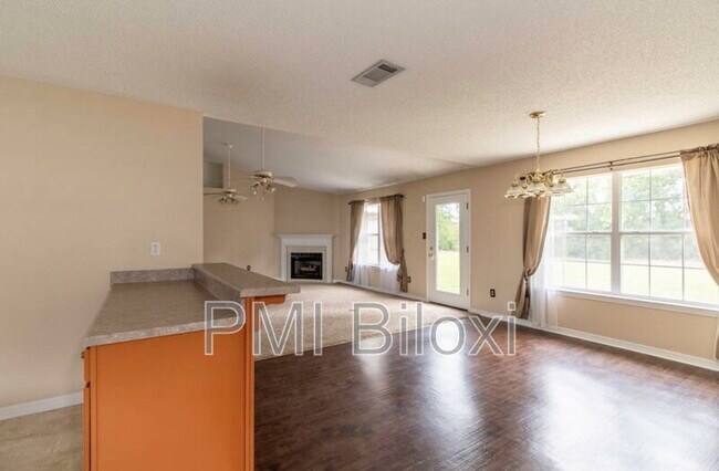 Building Photo - 3514 Farrington Ct