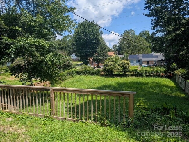 Building Photo - 5713 Barrington Dr