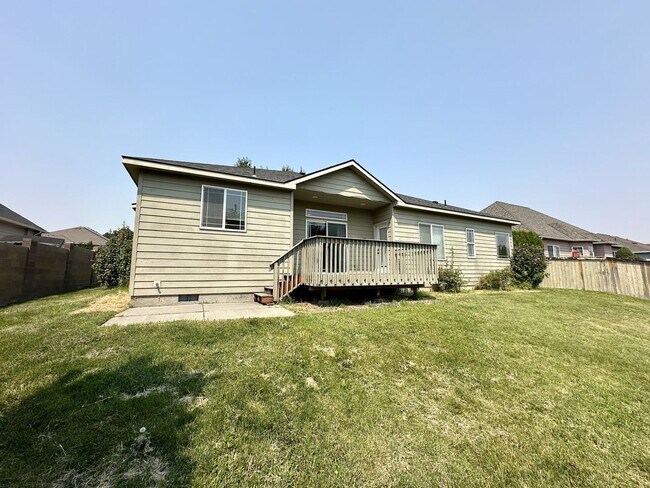 Building Photo - Breathtaking Rambler in Richland