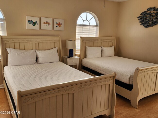 Building Photo - 11728 Seashore Ln