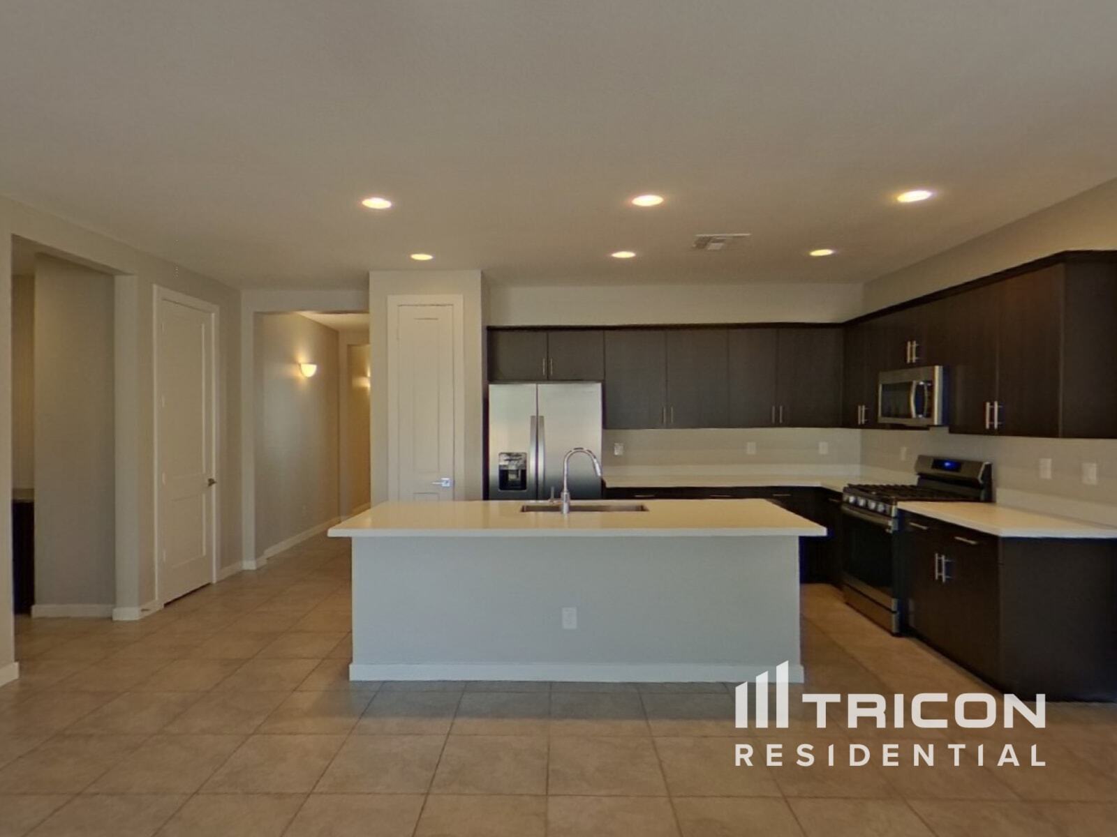 Building Photo - 42288 W Posada Dr