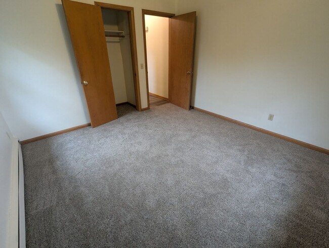 Building Photo - Nice 1bed 1bath Apartment near the Vilas Neighborhood