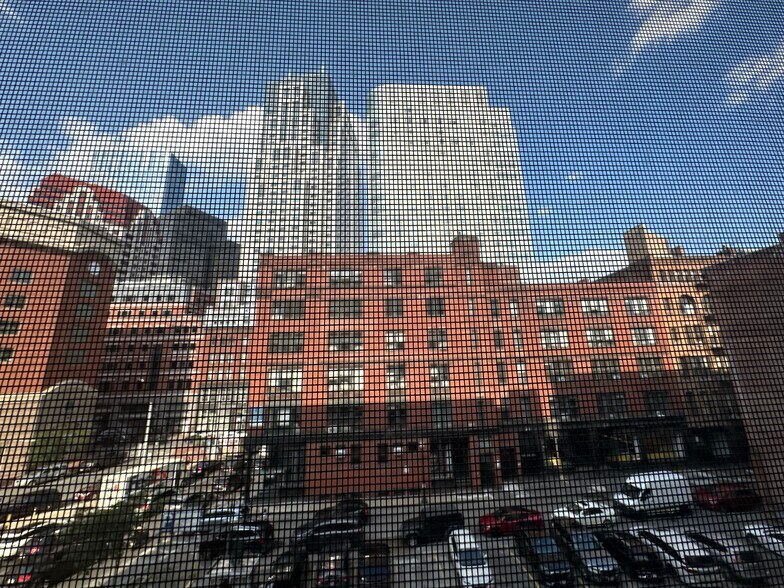 Building Photo - 76 Essex St