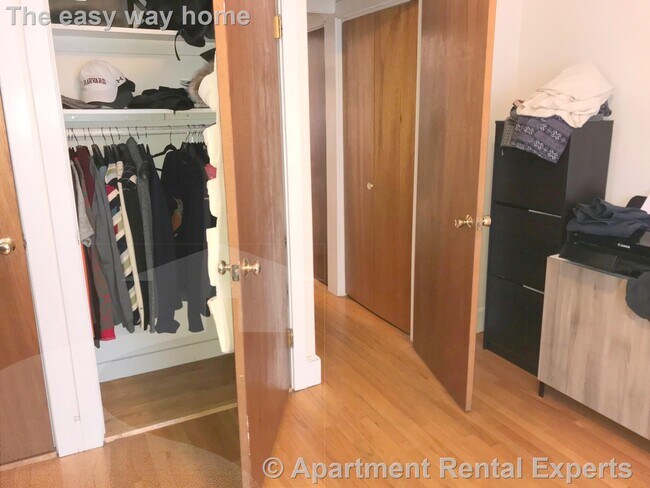 Building Photo - 60 Sacramento St