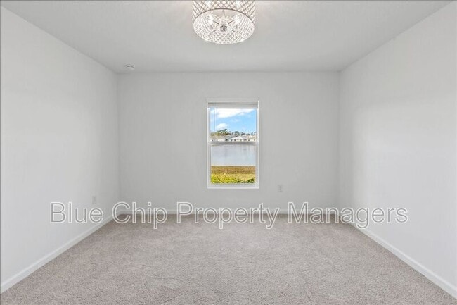 Building Photo - 2295 Green Valley St