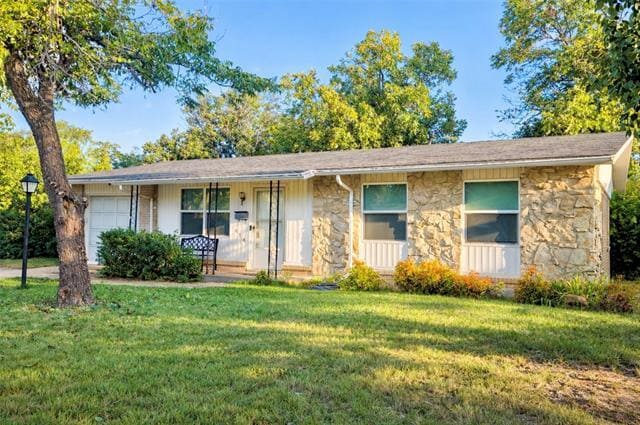 Building Photo - 414 Melrose Dr