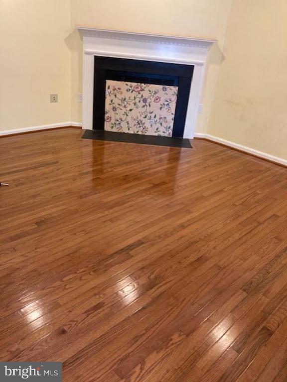 Building Photo - 8946 Waldren Way