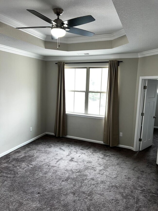 Building Photo - Charming 2-Bedroom, 3-Bath Home ASK ABOUT ...