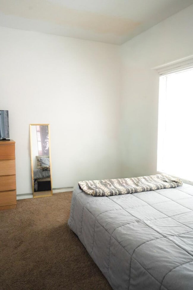 Building Photo - 11666 N 28th Dr