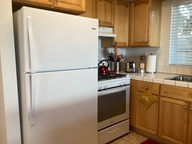 Building Photo - 4338 33rd St