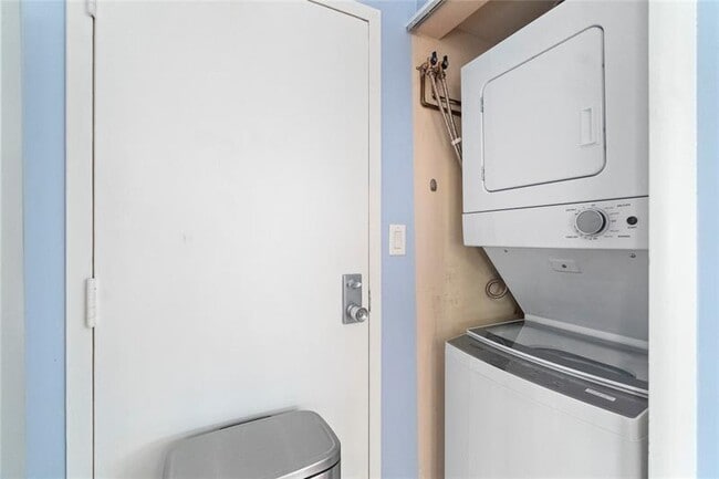 Building Photo - 3500 Galt Ocean Dr