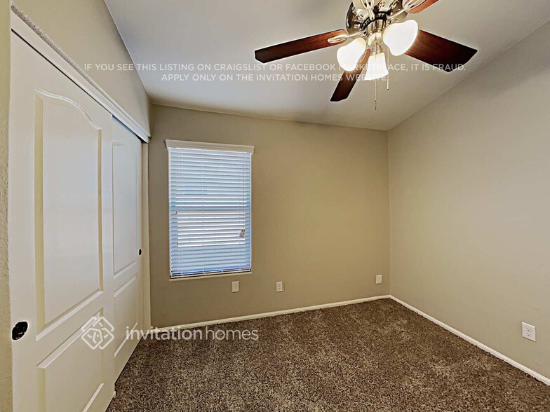 Building Photo - 15832 W Linden St