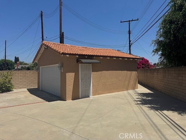Building Photo - 128 N Dommer Ave