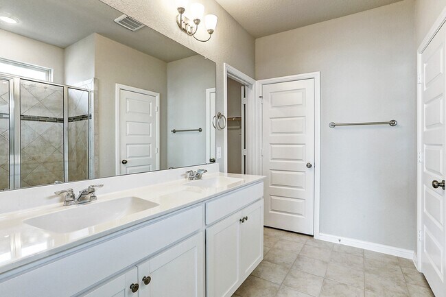 Building Photo - 18111 Alora Springs Trace