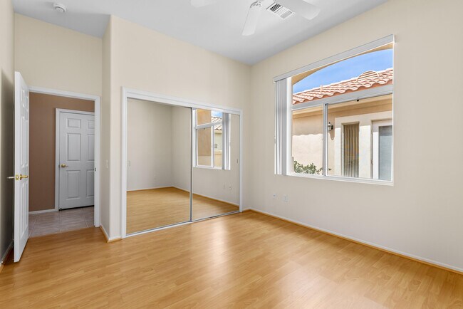 Building Photo - 78745 Platinum Dr