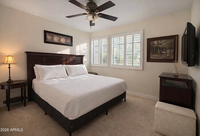 Building Photo - 10757 N 74th St