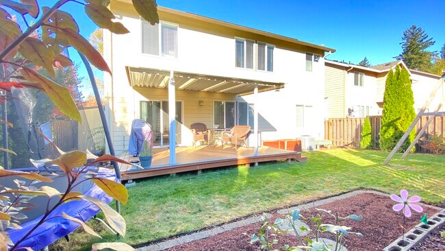 Large Flat Backyard - 10690 NW Jordan Ln