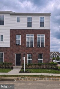 Building Photo - 3089 Herr St