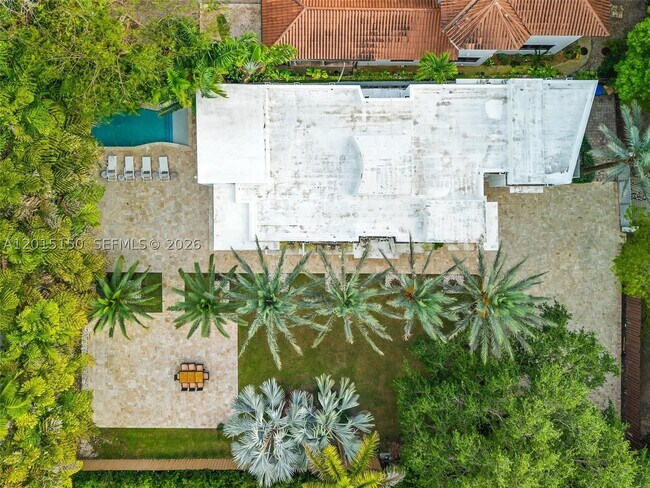 Building Photo - 3917 S Le Jeune Rd