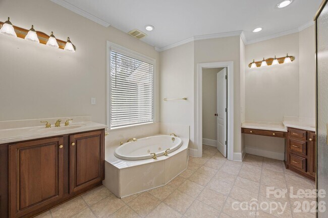 Building Photo - 5109 McCallum Mdws Dr