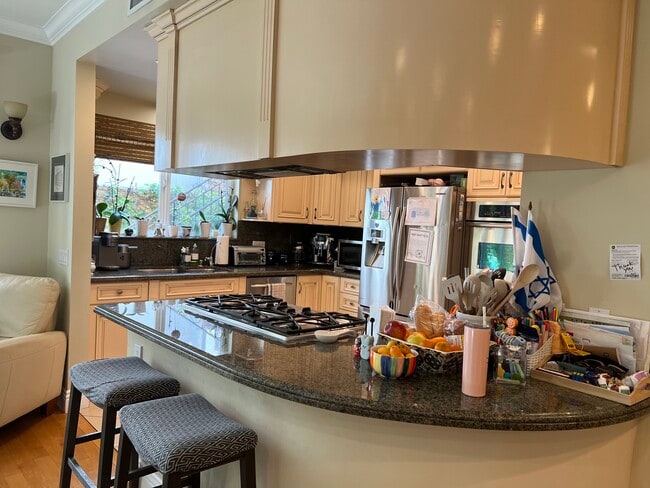 Open kitchen floor plan - 1540 S Bentley Ave