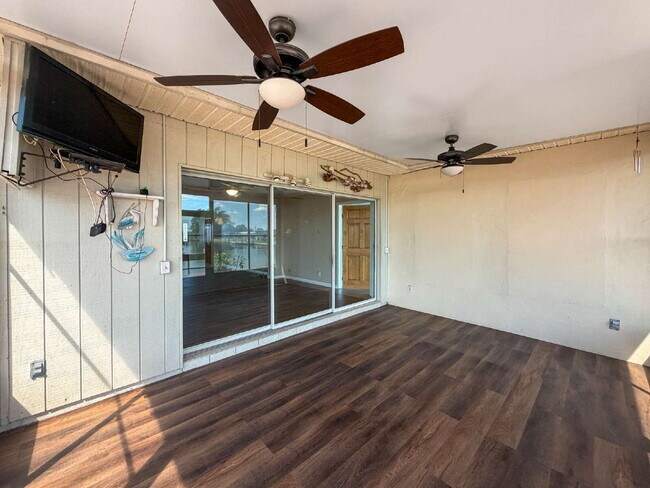 Building Photo - RENT THIS CANAL FRONT HOME WITH ZERO DEPOSIT DOWN
