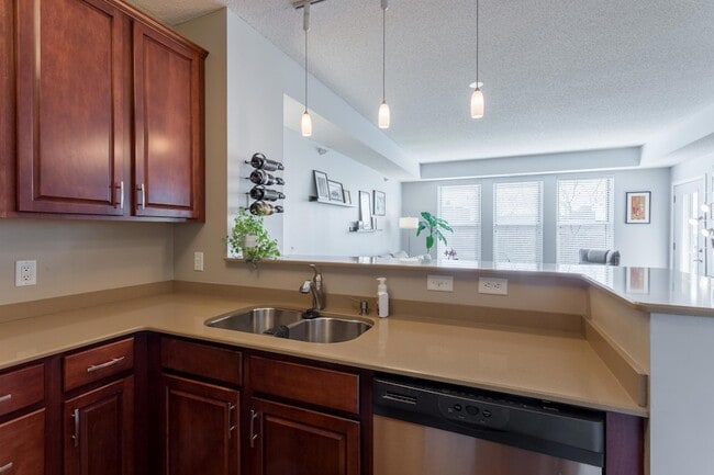 Building Photo - 545 N 1st St