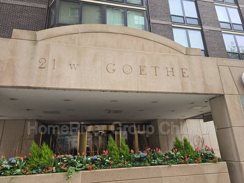 Building Photo - 21 W Goethe St
