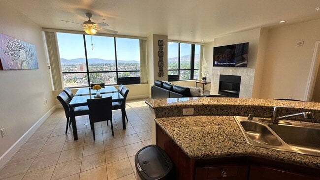 Building Photo - 450 N Arlington Ave