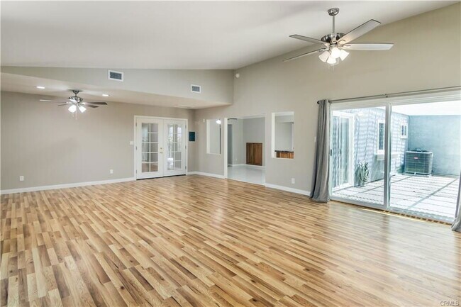 Building Photo - 10611 Jordan Ave