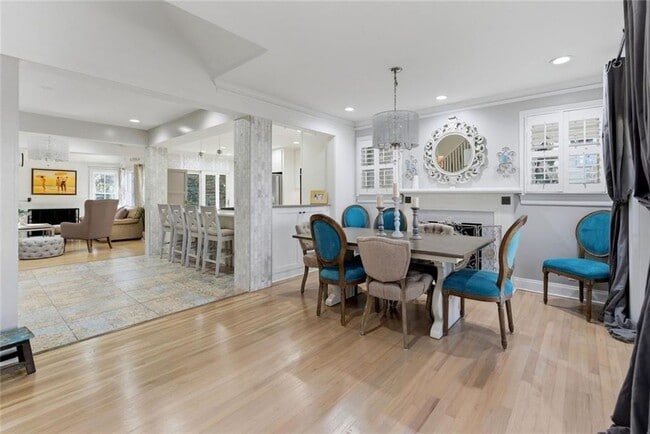 Building Photo - 302 Hascall Rd NW