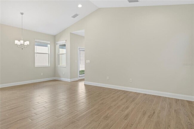 Building Photo - 12144 Stoneleigh Aly