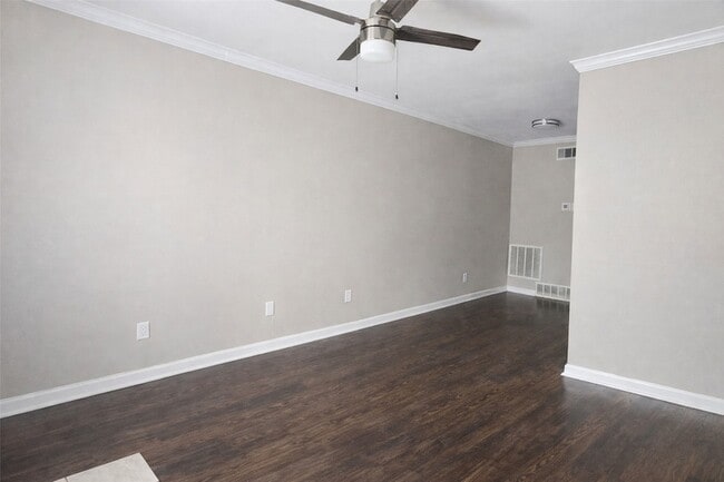 Building Photo - 4335 Cedar Springs Rd