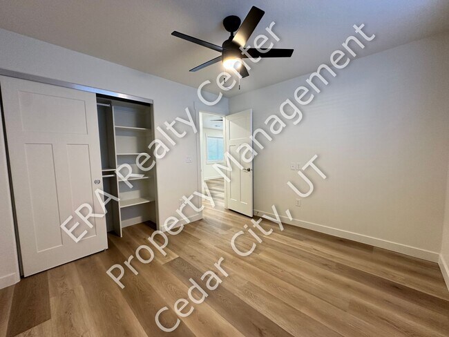 Building Photo - 45 Spanish Trail Dr