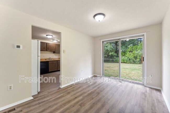 Building Photo - 2516 Tabor Ct