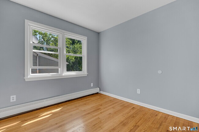 Building Photo - 509 Westfield Ave