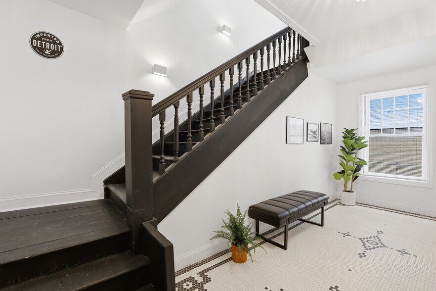 Building Photo - 4635 John R St