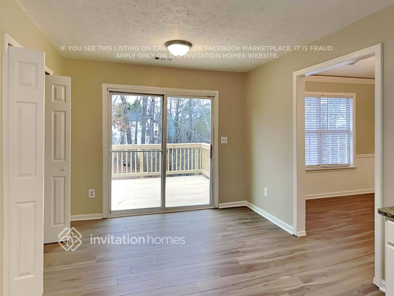 Building Photo - 4950 Promenade Dr SW
