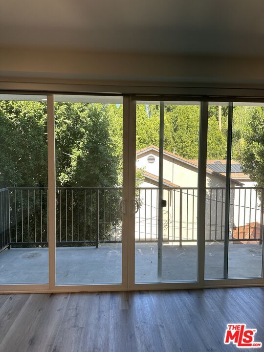 Building Photo - 4806 Sylmar Ave