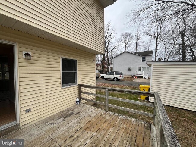 Building Photo - 1359 Jordan Dr