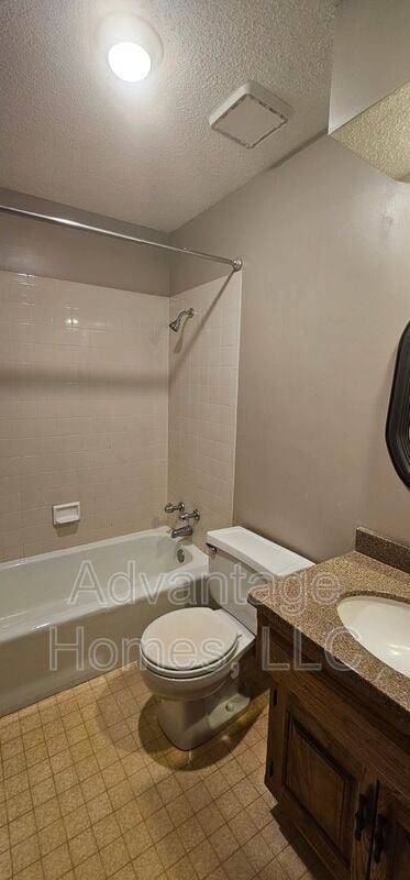 Building Photo - 11905 W 117th Terrace