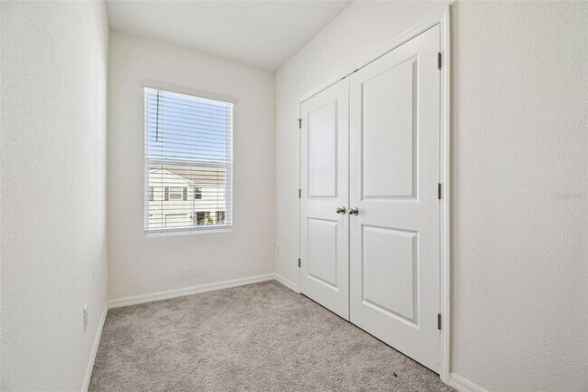 Building Photo - 11070 Crescent Deer Dr