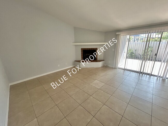 Building Photo - 3456 N Richland Dr